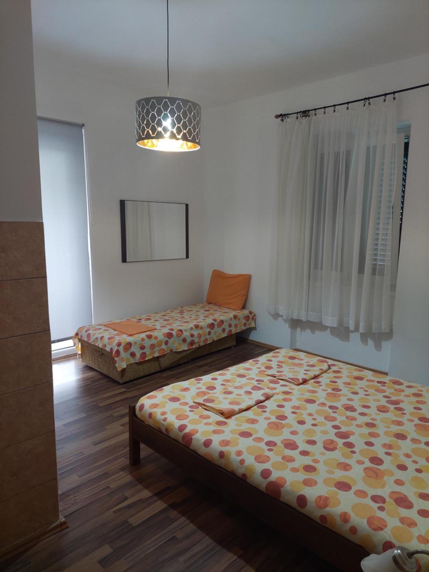 Kjara Apartments Tivat Exterior photo
