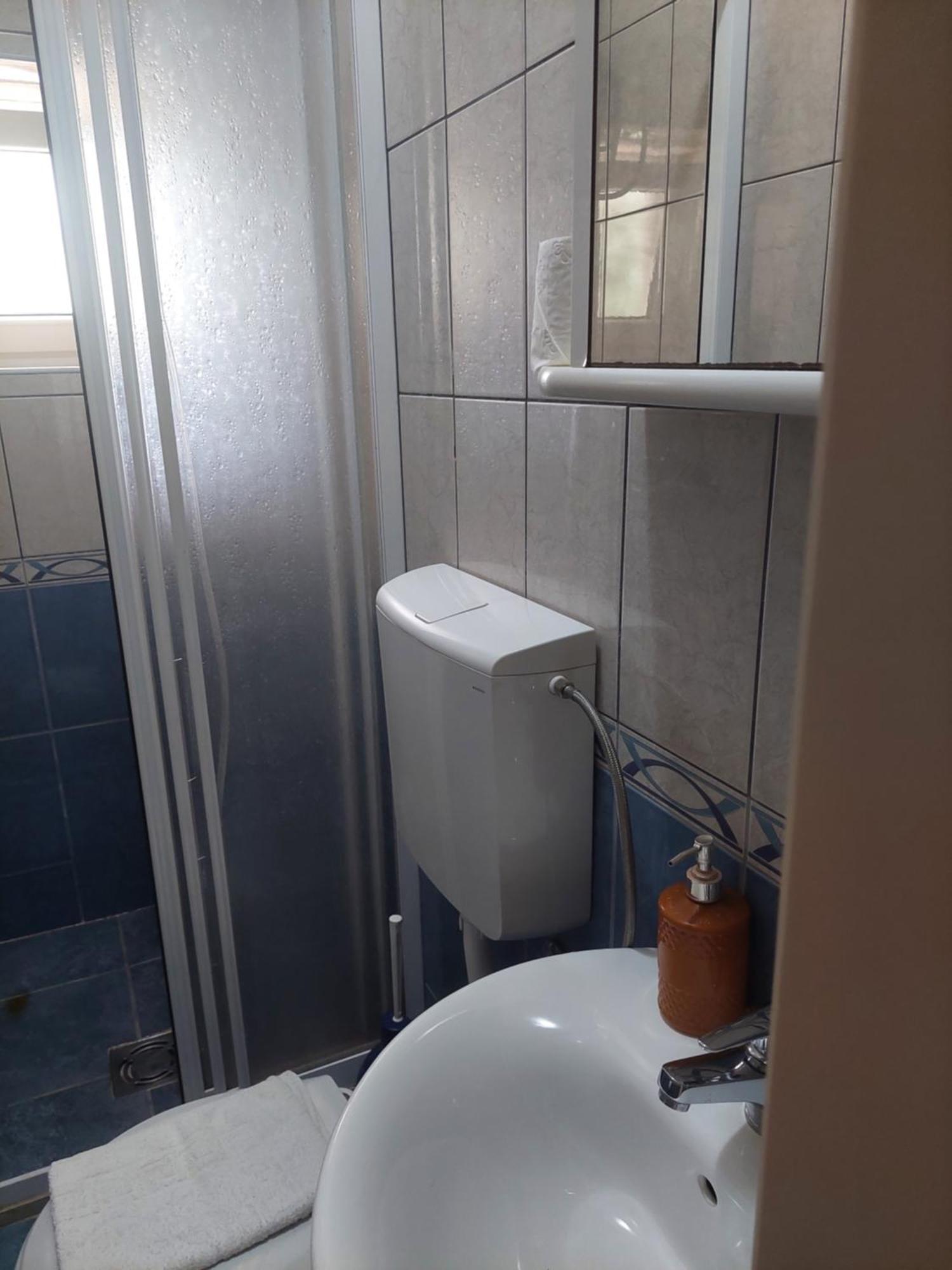 Kjara Apartments Tivat Exterior photo