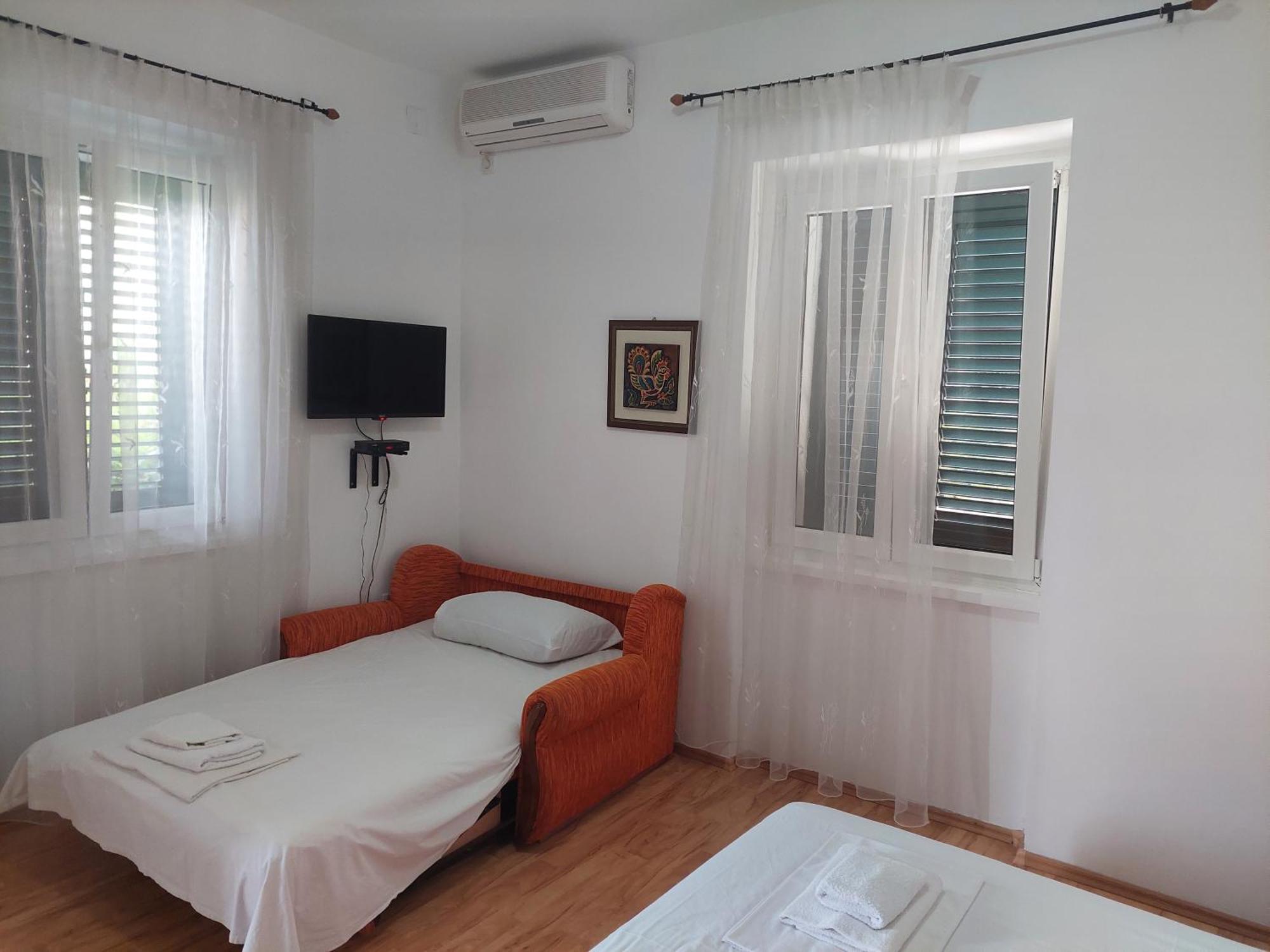 Kjara Apartments Tivat Exterior photo