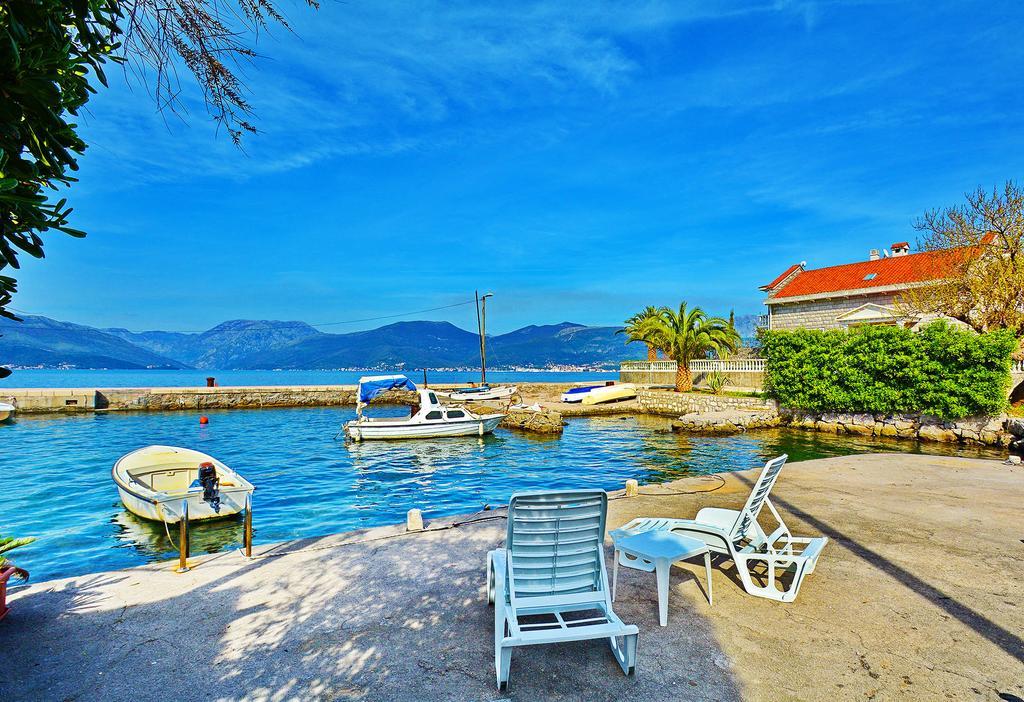 Kjara Apartments Tivat Exterior photo