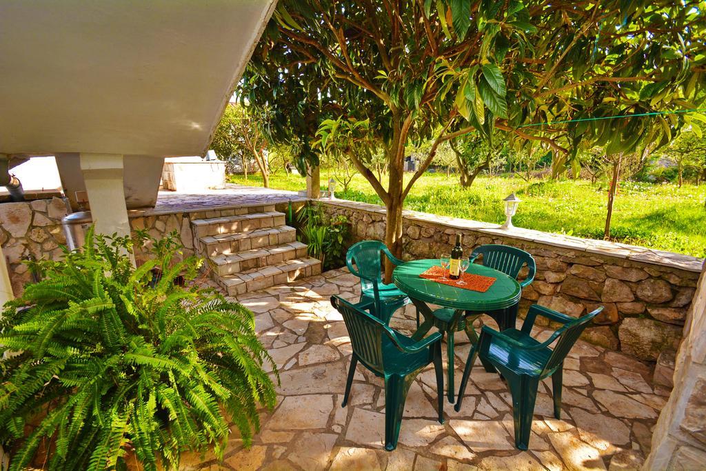 Kjara Apartments Tivat Exterior photo