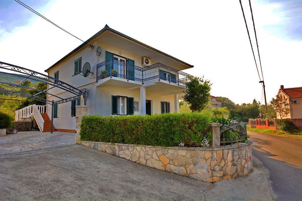 Kjara Apartments Tivat Exterior photo