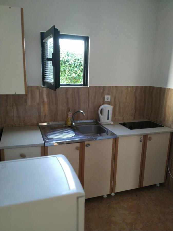 Kjara Apartments Tivat Exterior photo